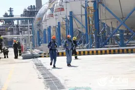 齐鲁石化烯烃厂开展化工特种设备生产安全突发事件应急演练图片