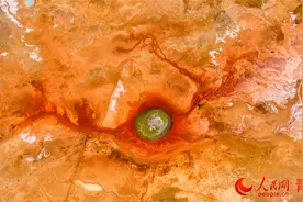 青海茫崖：昆仑山下沸腾千年的“恶魔之眼”图片