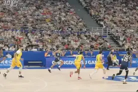 30秒|大运会男篮半决赛 巴西队95：82胜美国图片