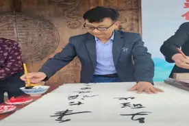 五一假日游三江 诗酒飘香歌声扬图片