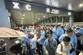 广州、深圳地铁有“宝藏”！网友：早高峰有救了图片