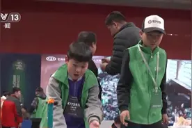 用意念操控机器人是什么感觉？ 去机器人大赛总决赛上一探究竟图片