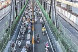 创伤骨科“电鸡”伤者超六成 不戴头盔是“头号杀手”图片