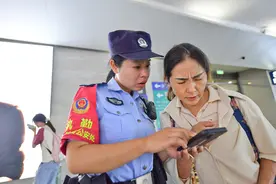 江西：南昌站迎国庆假期返程客流高峰图片