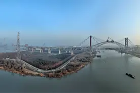 年轻人来整顿五一假期了？音乐节、非遗、汉服妆造等备受青睐图片