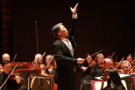 上交音乐总监余隆执棒费城“新春音乐会”，续写中美人文交流新乐章图片