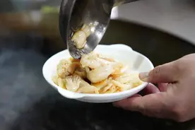 经常吃猪油和植物油的人，有什么区别？这5种油劝你少吃图片