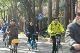 开学啦！复旦大学迎来新学期首个教学日图片