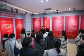 穆青精神，何以常青？图片