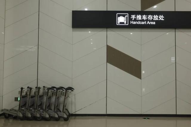 经邕行 | 如何乘动车从市区到机场？丝滑换乘指南来了！
