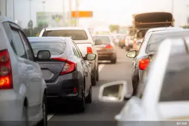 比亚迪保险2024年亏损1.69亿元，承保新能源车险难在哪图片