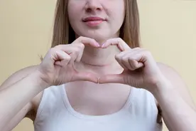 健康小站丨 如何告别疤痕烦恼？医生教你应对之道图片