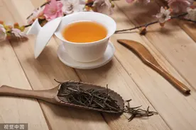 茶在英国“过时了”？最新研究：咖啡取代茶成该国最受欢迎饮料图片