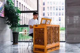 大连理工大学学子设计制作出首架国产管风琴图片