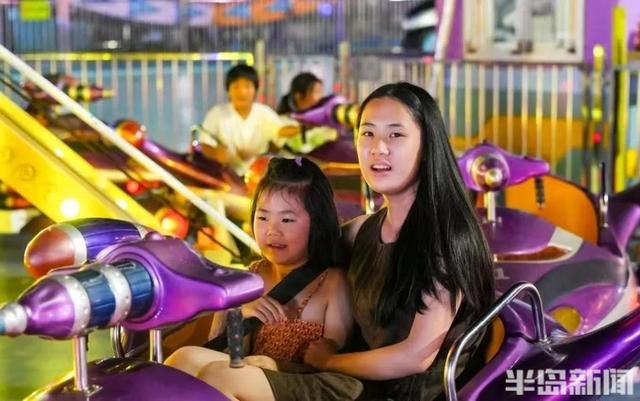 日夜交替，乐趣翻倍！快来青岛西海岸新区金沙滩啤酒城解锁双重精彩