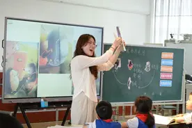 扎根“整本书” “研”途满书香——成都市锦江区教育科学研究院附属小学开展教研活动图片