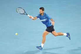 “从竞争对手到教练”，德约科维奇与穆雷在澳网合作出击图片