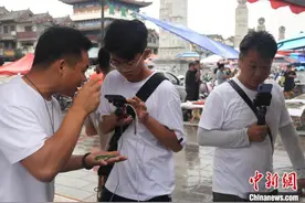 中国玉雕之乡：不产玉的小镇变身“天下玉源”图片