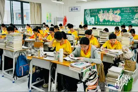 谁在阻挠高中生拿回应有的双休？图片