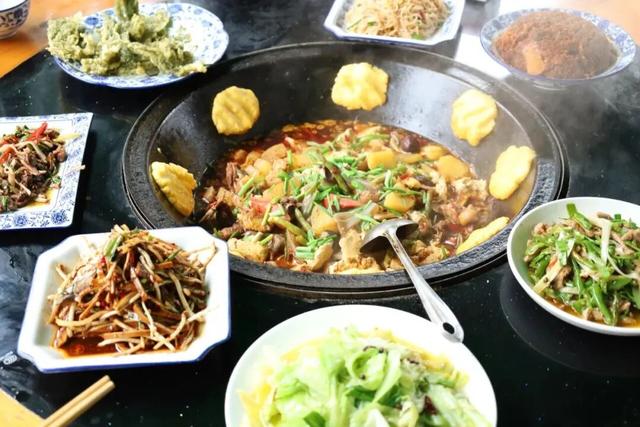 青春集结！通江青年 “恋” 上耳乡的浪漫时刻