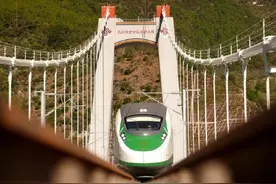 丽香铁路即将通车 试试坐火车去香格里拉！图片