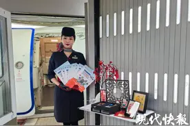 当东航客机遇上“非遗版春节”，旅客玩嗨了图片