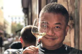 陈晓卿：我姓陈，吃人陈图片