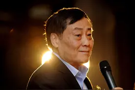 宗庆后的15个瞬间：布鞋首富的不凡人生图片