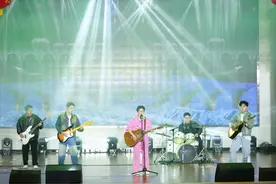 枣庄职业学院举办“逐梦新征程 奋进向未来”2025年元旦文艺汇演图片