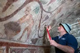 以色列首次向公众开放古罗马古墓精美壁画图片