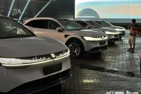 23万起，极氪7X正式发布，安聪慧：订单已破5.8万图片