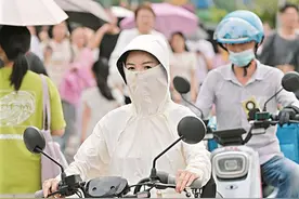 防晒经济升温 今年有哪些新趋势？“脸基尼”依然热卖图片