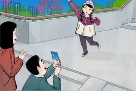 （图表·漫画）观赏“年度最大蛾眉月”图片