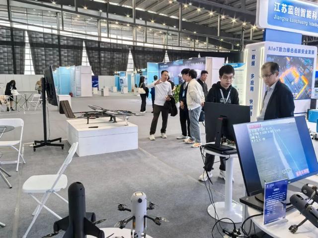 无锡高新区组团参加2025物博会产品与应用展