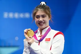 亚运英雄｜六金王！张雨霏，中国体坛优质偶像图片