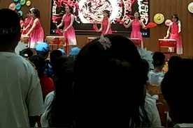 孩子们最后的一段独白感动的所有在座的老师家长