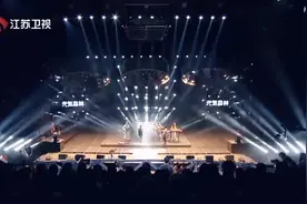 王以太和派克特的乐队现场！《抱一抱》× 《目不转睛》视频封面