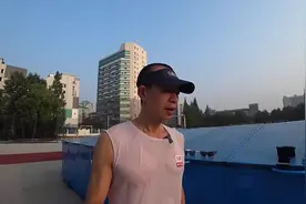 吴栋说跑步：近视跑者如何选跑步眼镜？视频封面