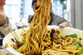 去重庆的视频除了吃喝还去了猩猩地堡，两个字，好耍#vlog日常