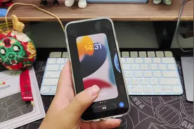 iOS16我更了，手机支持横屏FaceID解锁了，这个还不错视频封面