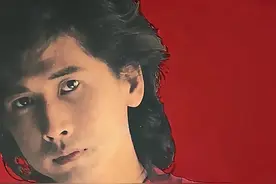 #齐秦 亲口承认送给#王祖贤 的一首歌#冬雨，女主持人说她要是王祖贤看了都会哭。视频封面