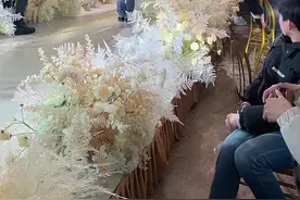 这一刻我看的热泪盈眶…浩浩天上的母亲你也看到了吧！我们的浩浩已经结婚了、他已经有了家，你此时应该是笑的吧！我们一起祝福他们新婚快乐、白头到老，早生贵子❤️