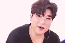 #superjunior #神童 #人类高质量操作团 神童，一个经常被人怀疑前职业的爱豆🤗视频封面