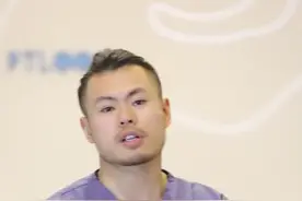 一招改善难看的驼背 #物理康复运动@PTlooop-Gordon视频封面