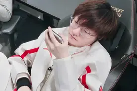 LPL转会消息大反转，小天疑似被骗JDG想重回大王位置视频封面