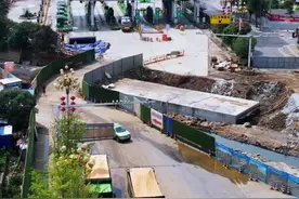 绕行贵州播州收费站封闭施工到年底。封闭马家湾收费站匝道施工延期通告，由原来管制时间2024年7月5日至2024年9月30日，现如今已延至2024年12月30日。#收费站 #遵义高速 #交通出行 #路况信息 #现场拍摄视频封面