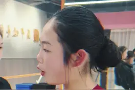 这是我见过最暖的“狠话”了 #舞蹈老师的日常 #老校长和他的小老师们 #舞蹈生的日常  #霸道老师杨火火 #抵制校园霸凌