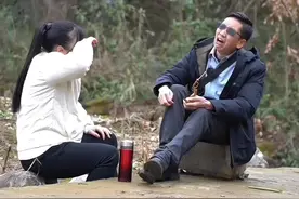#农村搞笑段子 仅供娱乐 看惯看不惯 高低都要整一段 @何幺妹视频封面