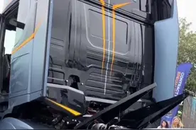 公路之王斯堪尼亚V8声浪 #北欧卡车 #斯堪尼亚 #公路之王斯堪尼亚 #内燃机的魅力 #声浪 @斯堪尼亚中国 @抖音短视频 @热门 @DOU+上热门视频封面