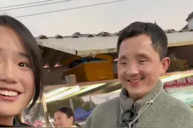 时隔七年闺女谈到爸爸接她放学的印象直接泪目，视频剪到最后我也崩不住了！@蒙蒙的霞光♥️毛豆成长记 #盲人的世界 #记录真实生活 #父女情深 #温暖瞬间视频封面